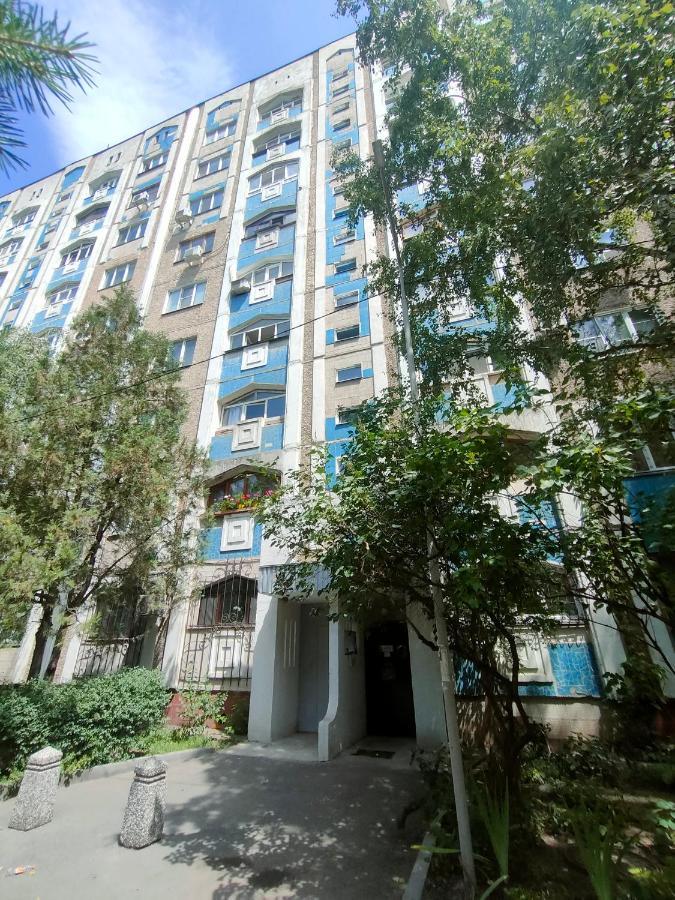Апартаменты Квартира Коктобе с видом на горы Алматы Экстерьер фото